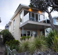 Battery Cove Beach Front Apartment - Accommodation Daintree