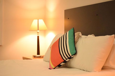 CROWN CENTRAL BUSINESS DISTRICT MOTEL - NO UNDER 18s - Accommodation Daintree 34