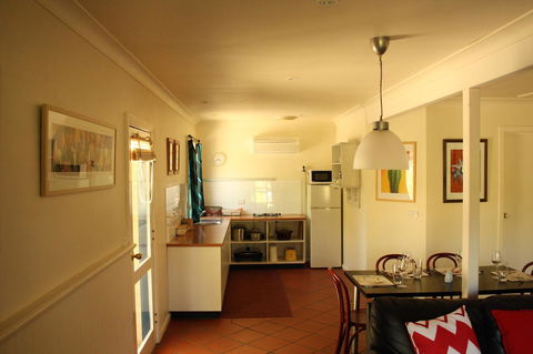 Merrimeet Cottages - Accommodation Daintree 28