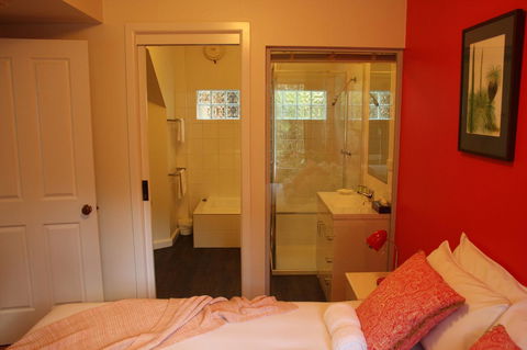 Merrimeet Cottages - Accommodation Daintree 18