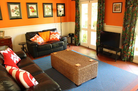 Merrimeet Cottages - Accommodation Daintree 13