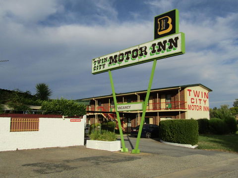 Twin City Motor Inn - Accommodation Daintree 1