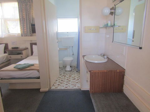 Twin City Motor Inn - Accommodation Daintree 15