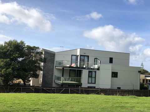 Apartments In Phillip Island Towers - Block C - Accommodation Daintree 33