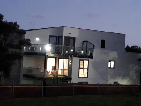 Apartments In Phillip Island Towers - Block C - Accommodation Daintree 21