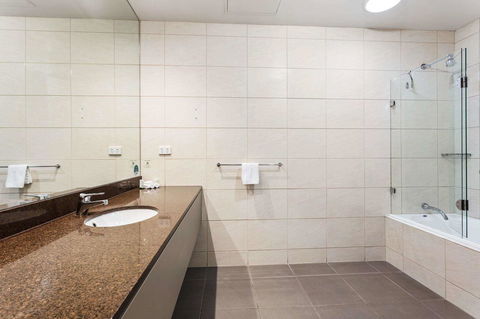 Quality Hotel Bayside Geelong - Accommodation Daintree 15