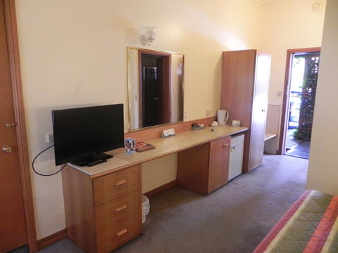 St Georges Motor Inn - Accommodation Daintree 44