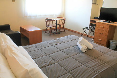St Georges Motor Inn - Accommodation Daintree 33