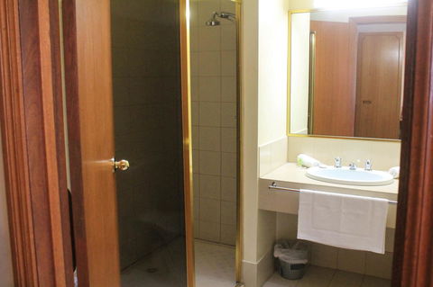 St Georges Motor Inn - Accommodation Daintree 6