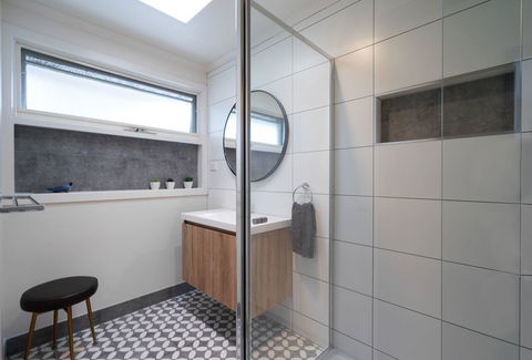 Uptown Frankston - Accommodation Daintree 12