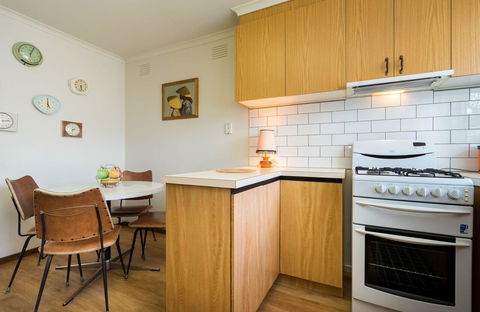 Uptown Frankston - Accommodation Daintree 9