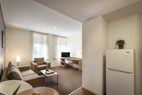 Ibis Melbourne Hotel And Apartments - Accommodation Daintree 11