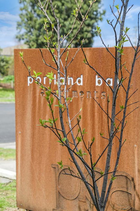 Portland Bay Apartments - Accommodation Daintree 0