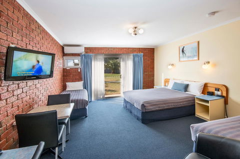 Torquay Tropicana Motel - Accommodation Daintree 2