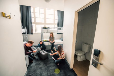 Roamer Melbourne - Formerly Selina Central Melbourne - Accommodation Daintree 3