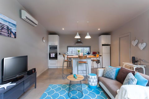 The Love Shack - Romantic Bungalow - Accommodation Daintree 2