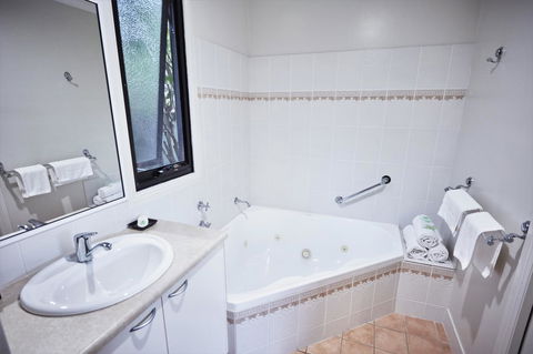 Goldfield Holiday Units - Accommodation Daintree 15