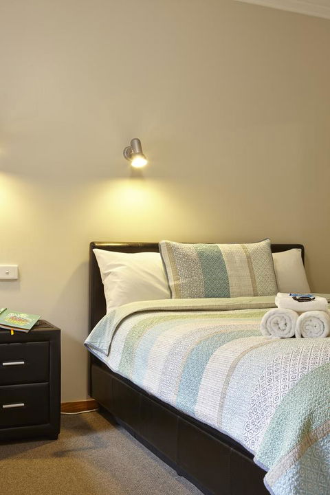 Goldfield Holiday Units - Accommodation Daintree 4