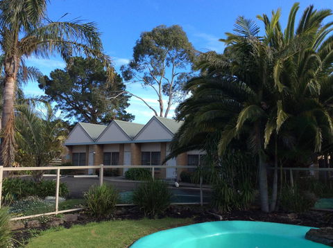 Tropicana Motor Inn - Accommodation Daintree 36