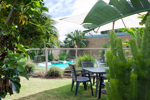 Tropicana Motor Inn - Accommodation Daintree 44