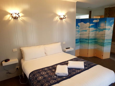 Tropicana Motor Inn - Accommodation Daintree 2