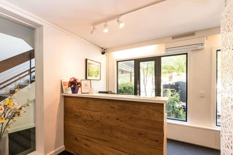 Comfort Hotel East Melbourne - Accommodation Daintree 1