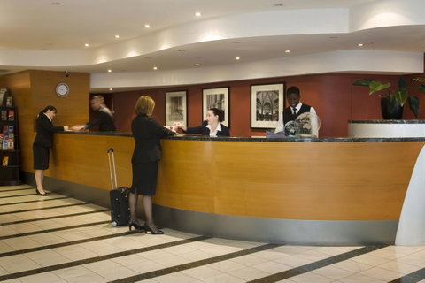 Clarion Suites Gateway - Accommodation Daintree 15