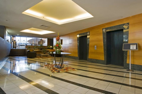 Clarion Suites Gateway - Accommodation Daintree 16