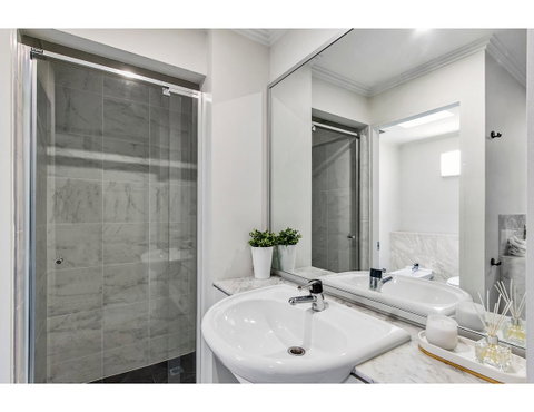 Sophisticated Modern 3 Bed Home In Foodie Paradise - Accommodation Daintree 11
