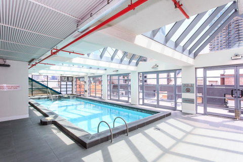 Paramount Apartments Melbourne - Accommodation Daintree 11