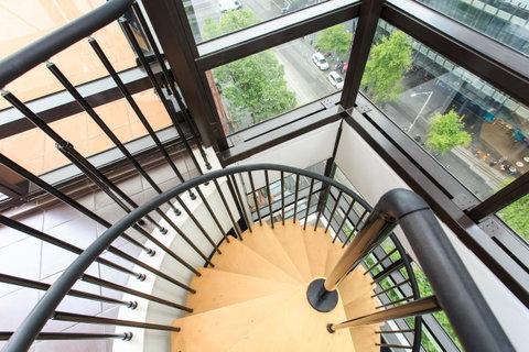 Paramount Apartments Melbourne - Accommodation Daintree 16