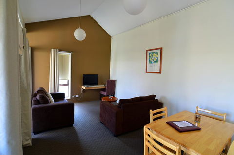 Executive Hideaway - Accommodation Daintree 9