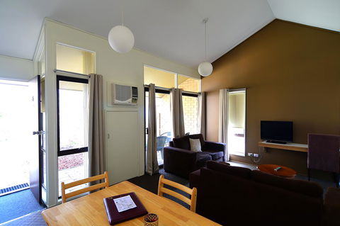 Executive Hideaway - Accommodation Daintree 7