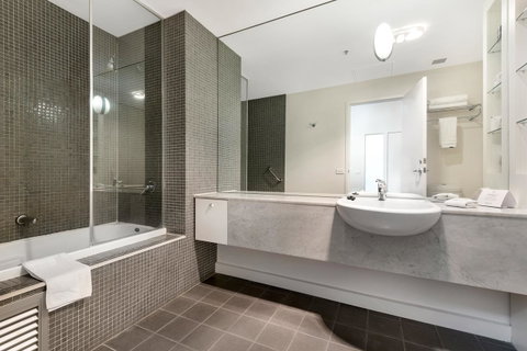 Melbourne CBD Central Apartment Hotel Official - Accommodation Daintree 7