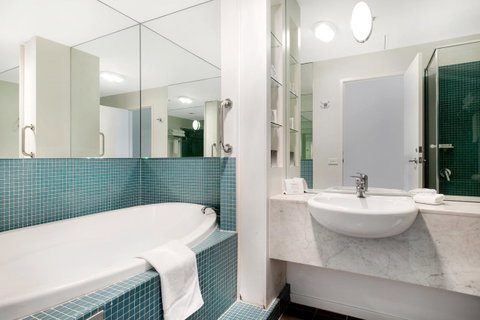Melbourne CBD Central Apartment Hotel Official - Accommodation Daintree 12