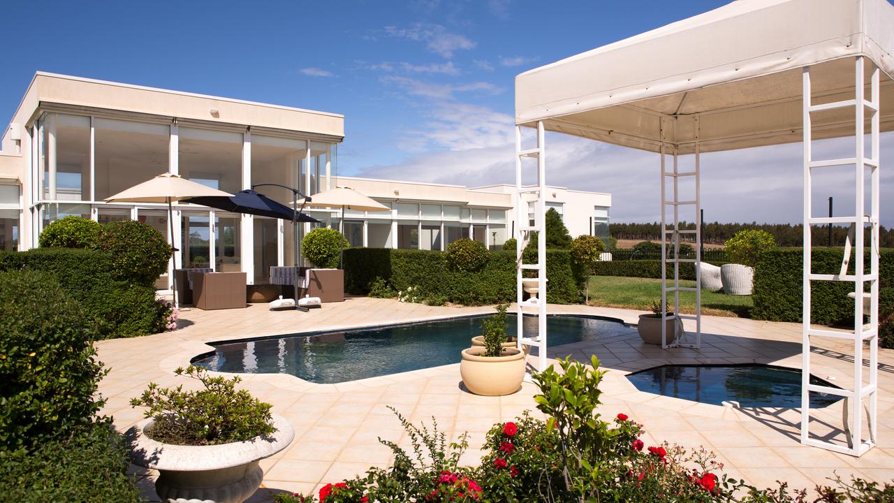 Metung VIC Accommodation Daintree