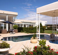 Tintagel - Accommodation Daintree
