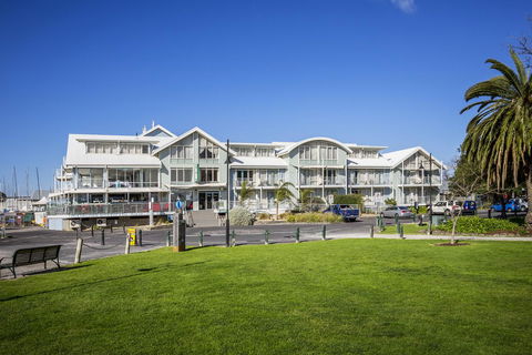 Aligned Corporate Residences Williamstown - Accommodation Daintree 3