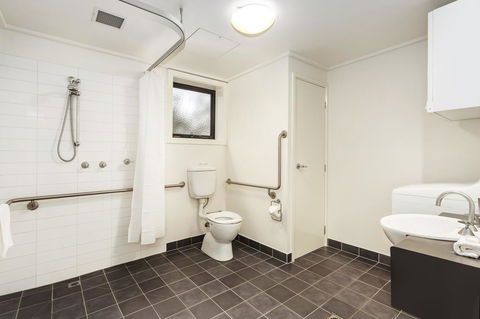 Quest Frankston - Accommodation Daintree 11