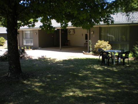 Willow Dene Holiday Apartments - Accommodation Daintree 4