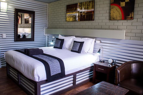 The Olive Tree Motel - Accommodation Daintree 0
