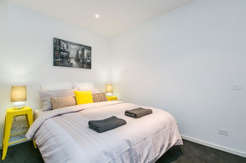 Complete Host The River Apartments - Accommodation Daintree 2