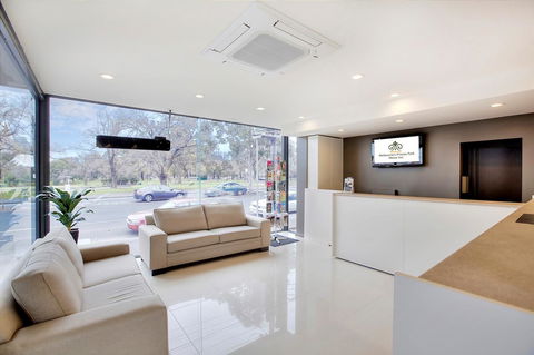 Melbourne's Princes Park Hotel - Accommodation Daintree 2