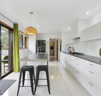 Fairhills - NEW LISTING beautifully styled - Accommodation Daintree