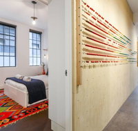 Spacious Warehouse 2Bed Melbourne CBD Apartment - Accommodation Daintree