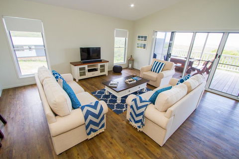 The Boat House - Accommodation Daintree 0