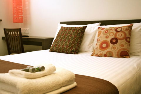 The Burwood Inn - Accommodation Daintree 2