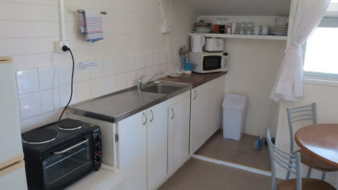 The Captain's Manor On Cook Unit 5 - Accommodation Daintree 2