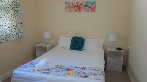 The Captain's Manor On Cook Unit 5 - Accommodation Daintree 3