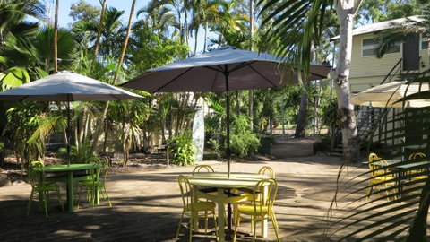 The Captain's Manor On Cook Unit 6 - Accommodation Daintree 3